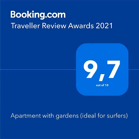 Apartament With Gardens *